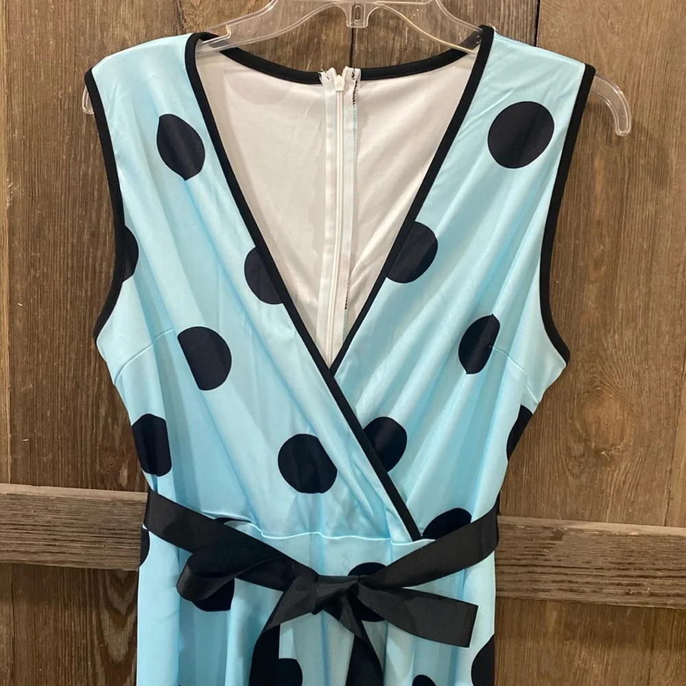 Blue Polka dot dress - Picture 6 of 9